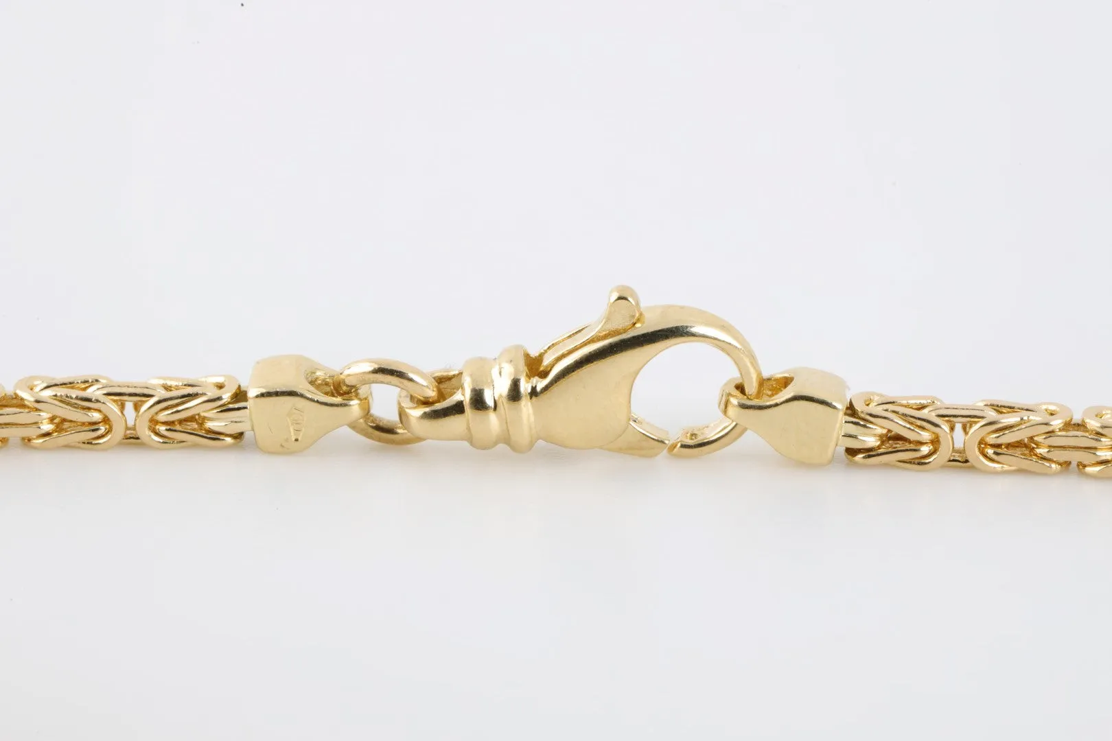 8" 18k Yellow Gold Byzantine Chain Bracelet (11.92g.)