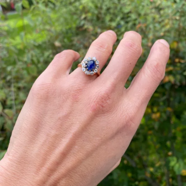 Antique Sapphire & Diamond Ring