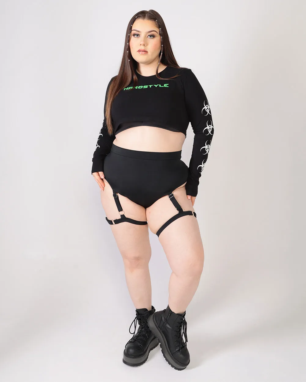 Hardstyle Hottie Long Sleeve Crop Top